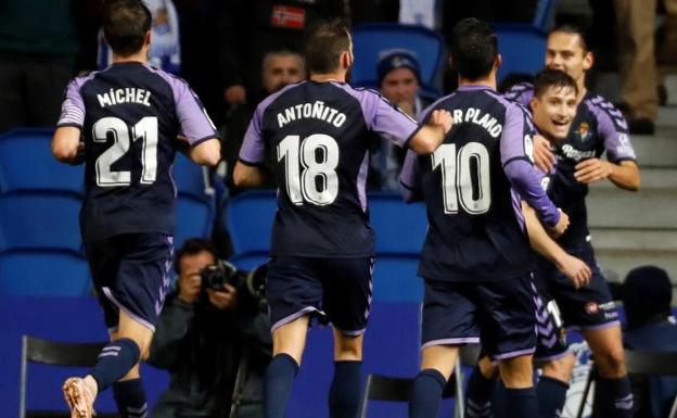 Los errores penalizan a la Real ante un Valladolid efectivo