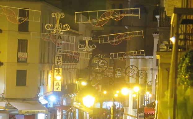 La Calle Ancha sigue sin 'encender' la Navidad
