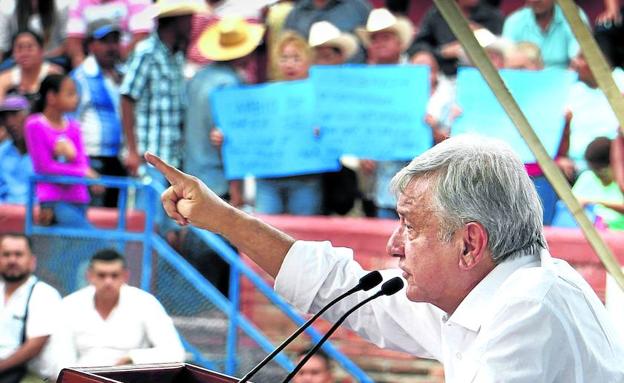 El frenético debut de López Obrador