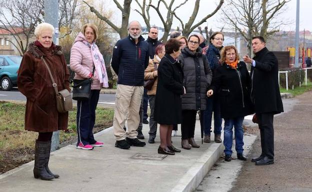 El Ayuntamiento invertirá 150.129 euros para mejorar la movilidad y la seguridad de la Plaza de España de Armunia