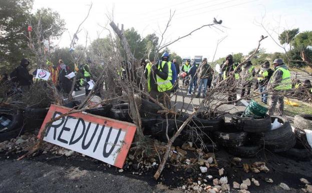 La Fiscalía investiga la actuación de los Mossos en la «invasión» de la AP-7