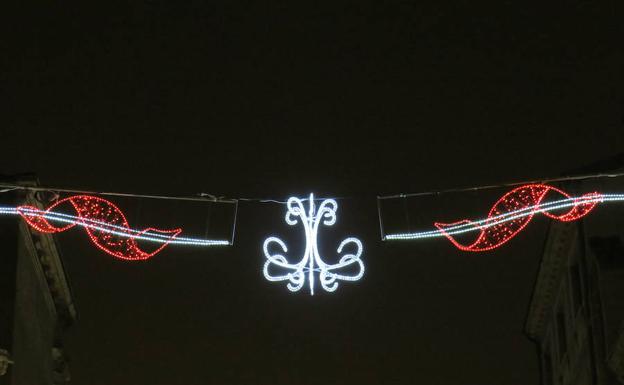 Cada arco de Navidad de la Calle Ancha cuesta al Ayuntamiento 1.150 euros frente a los 175 de coste para un comerciante