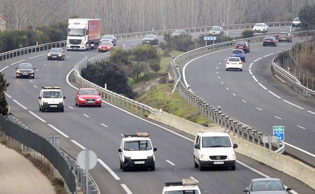 La DGT prevé 2,4 millones de desplazamientos por las carreteras de Castilla y León durante la Navidad