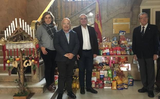 Los organismos estatales de León donan 400 kilos de alimentos