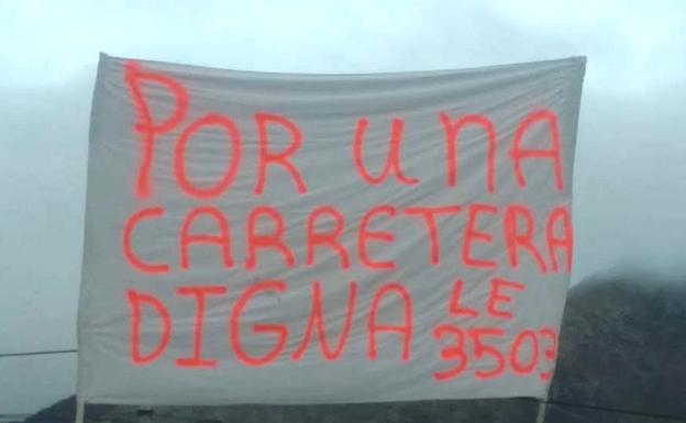 Villamanín alza su voz para exigir la inmediata reparación de la carretera de Aralla