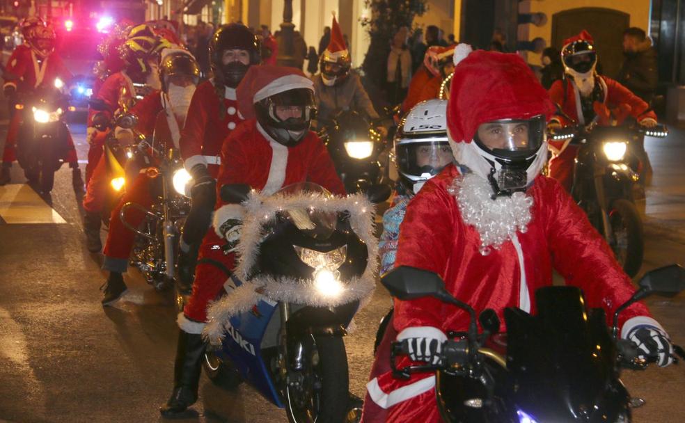 Papá Noel ahora llega en moto