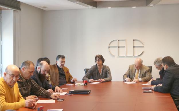 Fele y sindicatos firman el nuevo convenio de la industria y comercio de la vid con un incremento del 6%