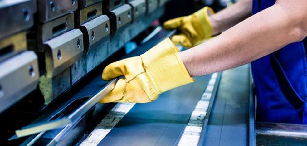 Los trabajadores que abandonan León logran una subida salarial media del 13,8% en sus nuevos empleos