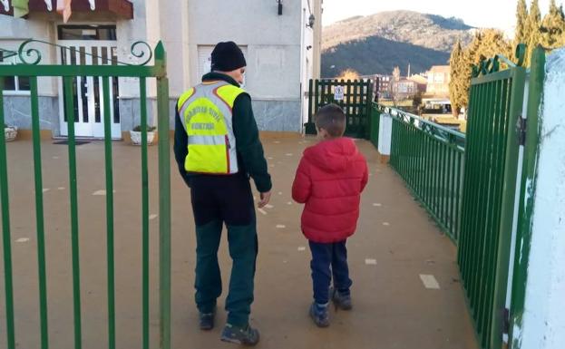 La Guardia Civil rescata a un menor de edad desaparecido cuando hacía una ruta en León