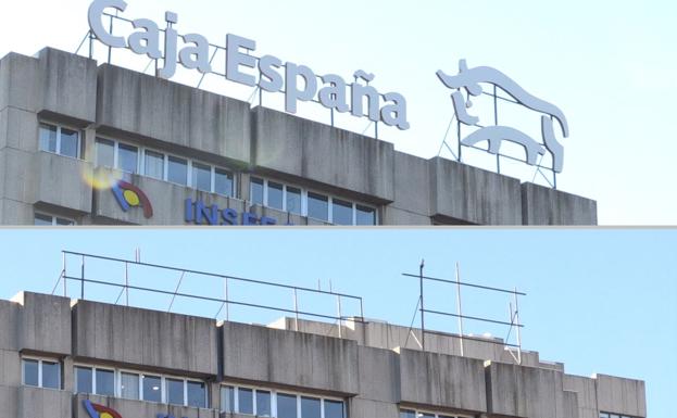 El icónico toro de Caja España 'se cae' de la Plaza de Santo Domingo