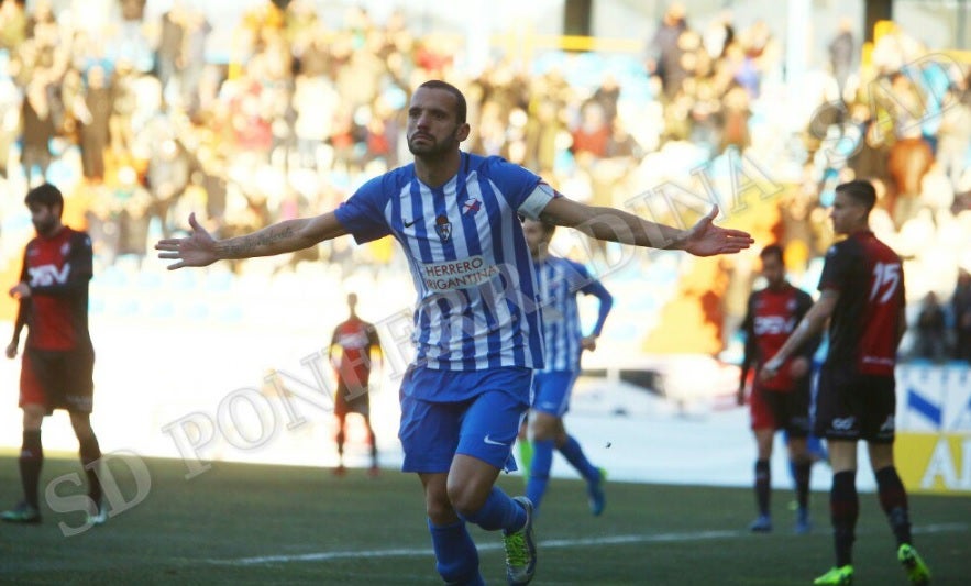 Los Reyes devuelven la sonrisa al Toralín