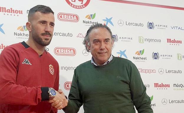 Felipe Llamazares asegura que habrá más fichajes en este mercado