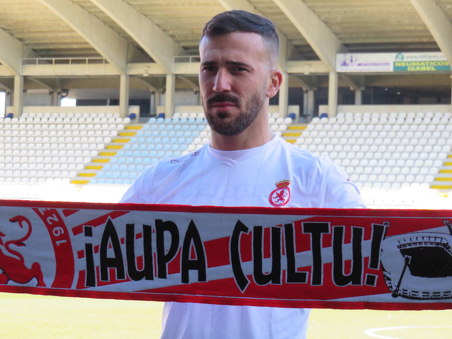 Presentación de Dioni Villalba en el Reino de León