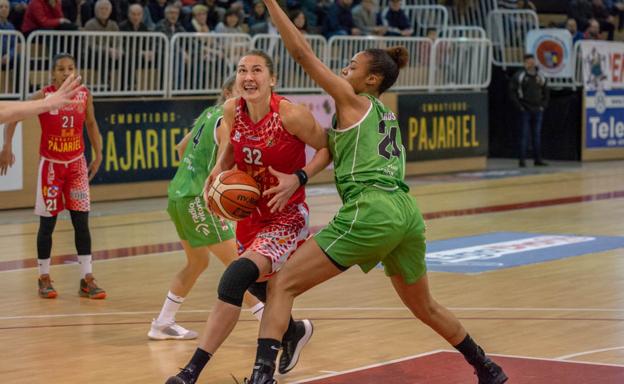 Julia Gladkova se corona como la MVP de la jornada tras su exhibición frente a RPK Araski