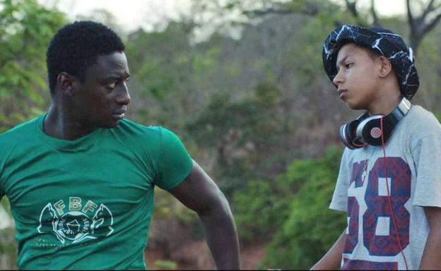 El Albéitar proyecta una película sobre el paso a la edad adulta de un joven africano
