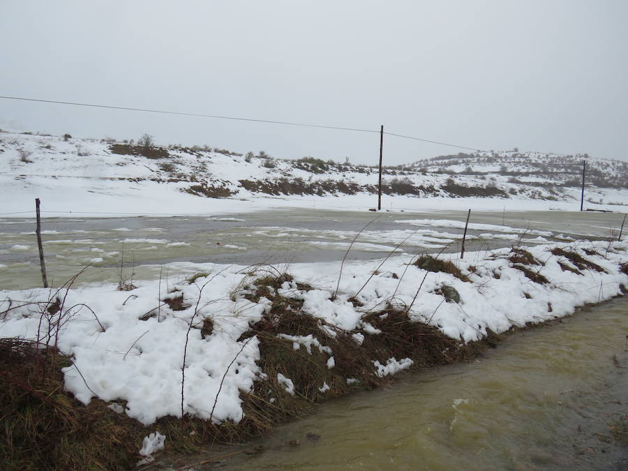 León, bajo la nieve... y la lluvia