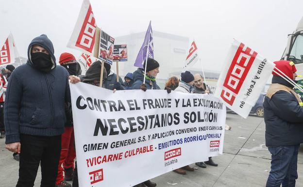 CCOO y Embutidos Rodríguez inician «con buen pie» las negociaciones para dar fin al conflicto