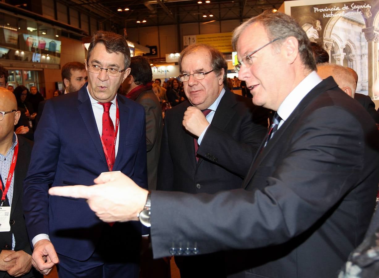 Juan Vicente Herrera visita el stand de Castilla y León en Fitur