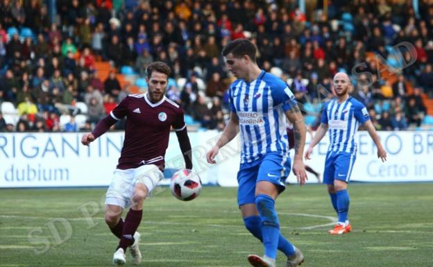La Ponferradina se lleva un punto y mal sabor de boca de Guijuelo