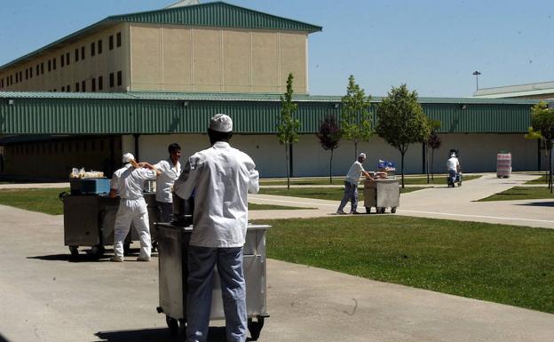 En las cárceles de la región hay 3.200 presos menos que hace nueve años