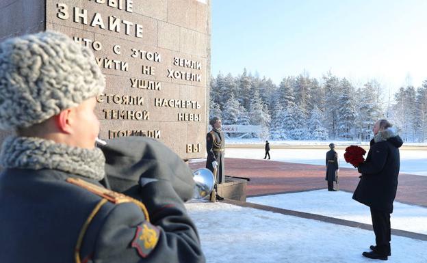 Rusia conmemora el fin del asedio de Leningrado con un desfile militar