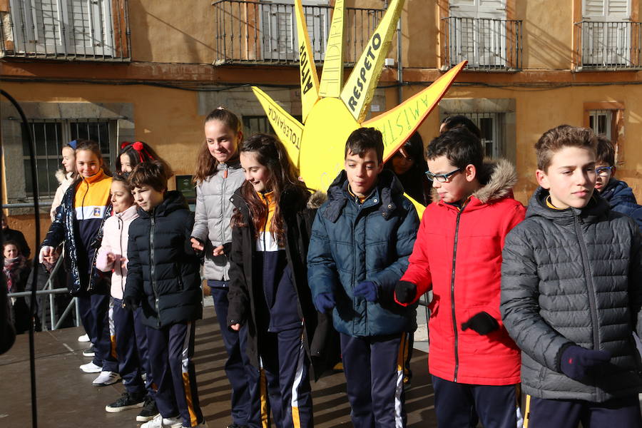 Los estudiantes leoneses celebran el día de la Paz