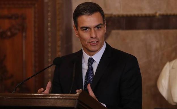 Pedro Sánchez pierde la «sonrisa» ante la polémica que salpica a Pepu Hernández