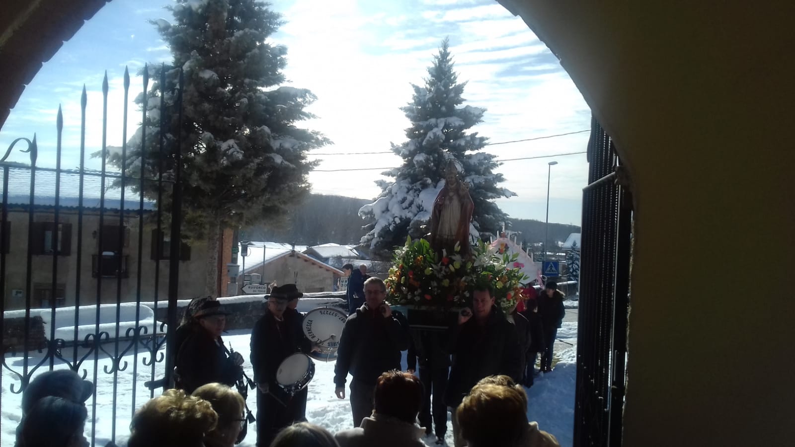 Garrafe celebra San Blas entre la nieve