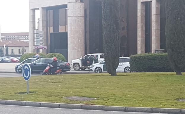 El helicóptero de la Guardia Civil frustra una arriesgada persecución por la N-120