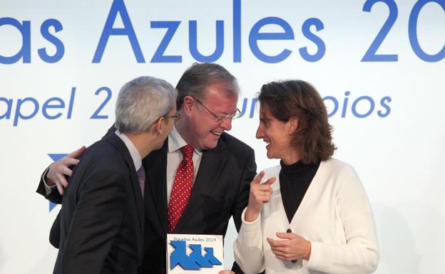 León consigue por segundo año consecutivo las tres 'Pajaritas Azules' por la excelencia en la gestión selectiva de papel y cartón