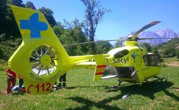 Trasladada al Hospital en helicóptero una menor por inhalación de gas en Carbajal de Fuentes