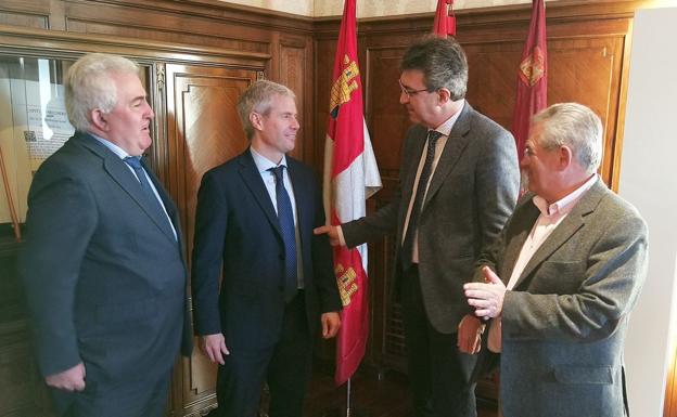 Diputación y Cámara de Astorga apuestan por proyectos que supongan empleo y fijar población