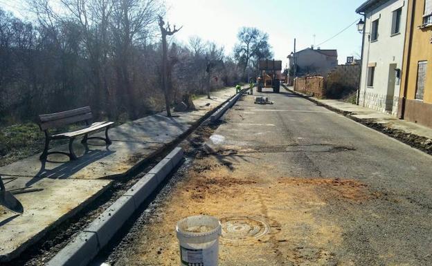 Valverde renovará las calles en peor estado de Fresno y Oncina