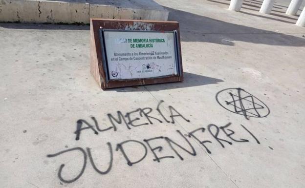 Realizan pintadas nazis en el monumento a las víctimas de Mauthausen de Almería