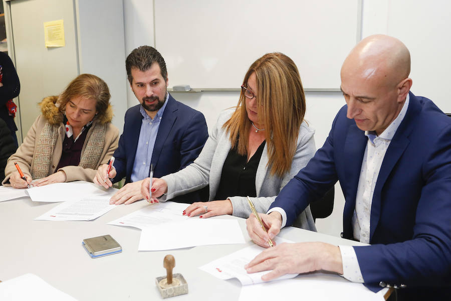 El PSOE firma un contrato programa con las Ampas de los centros escolares de Eras de Renueva