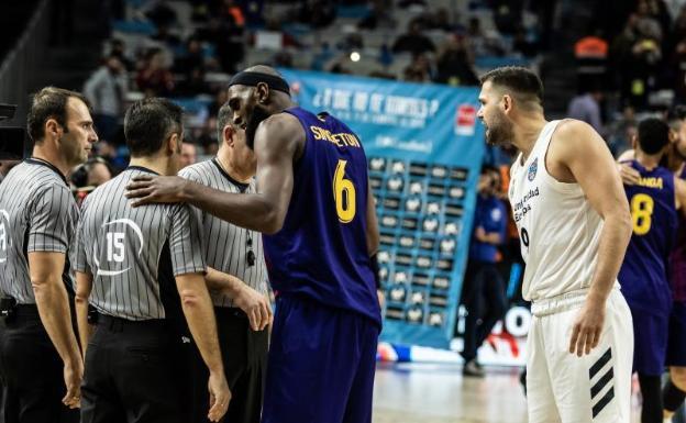 Los árbitros vieron las dos peores imágenes de la final de Copa