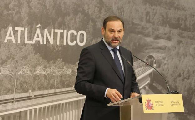 Fomento invertirá 2.820 millones en el Corredor Atlántico este año, 370 en el cuadrante Noroeste