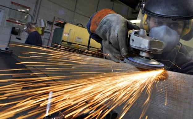 La cifra de negocios en la industria de Castilla y León cayó un 0,2% en 2018, frente al aumento nacional