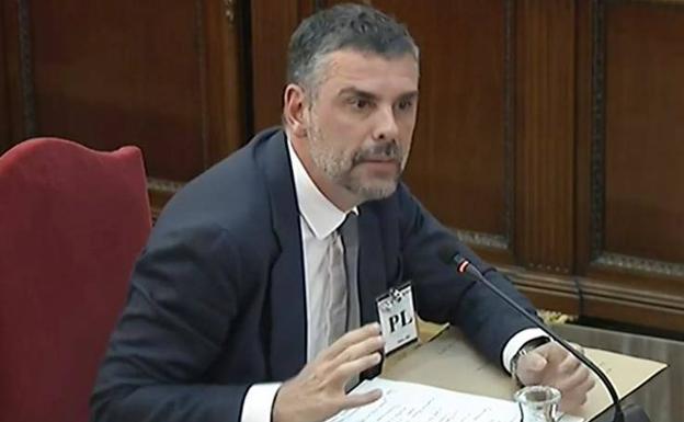 Santi Vila: «Puigdemont no supo gestionar la presión de las redes sociales para evitar la DUI»