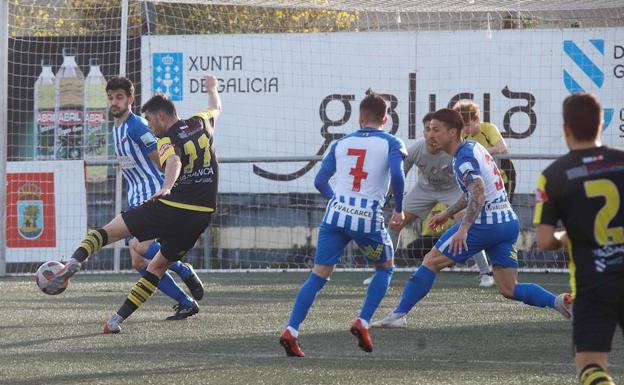 La caída de la Ponferradina no encuentra el fondo en Bouzas