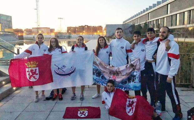 Buen campeonato del Club Natación León en el Territorial Infantil