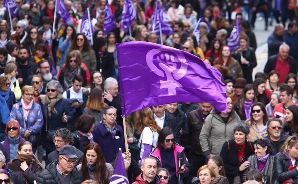 Ponferrada se sube a la ola feminista con otra marea por el 8-M