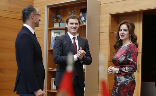 Los afiliados de Cs ya votan para elegir al candidato a la Junta entre Clemente, Igea y Vanesa Conde