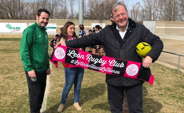 León celebra una fiesta con el balón ovalado como testigo