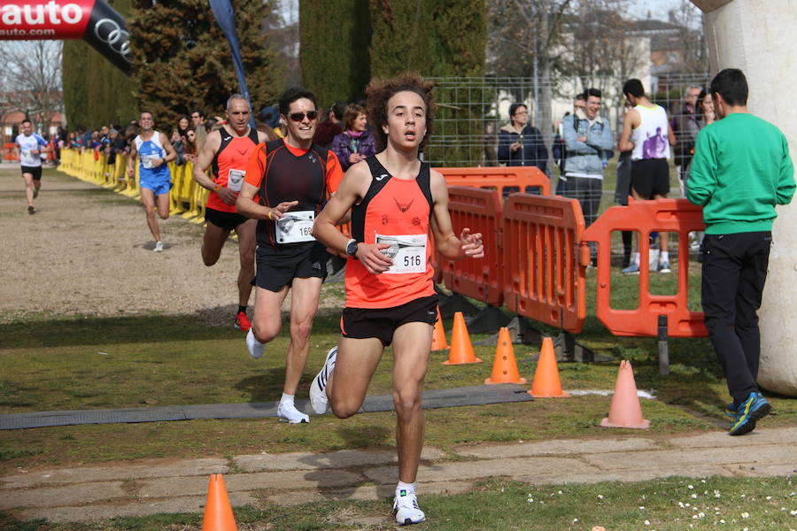 Llegada a meta en los 10km La Virgen del Camino
