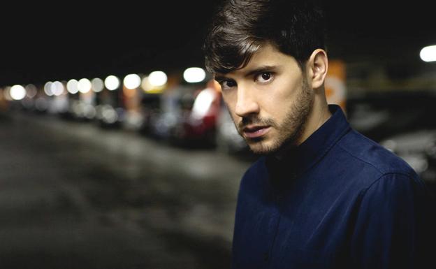 Jacobo Serra regresa a León gracias a su Gira 'Fuego Artificial'