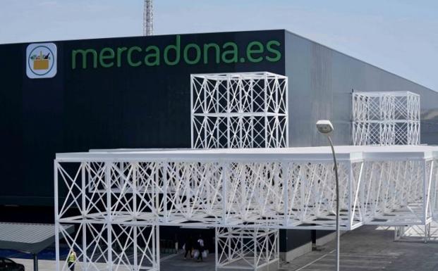 Así funciona 'la colmena', la clave en el negocio online de Mercadona