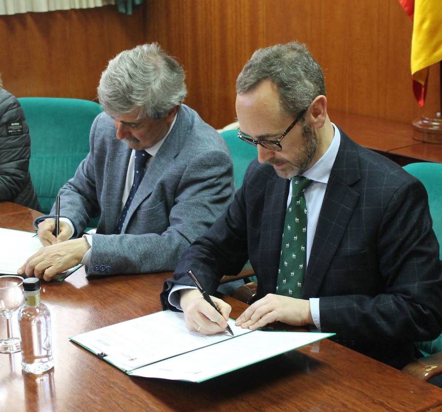 Convenio entre la ULE y la Fundación Alimerka