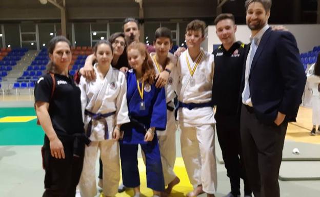 Tres medallas para el Kyoto en el Campeonato de Castilla y León de cadete