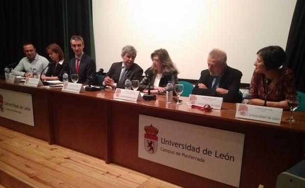 El rector de la ULE sugiere sumar estudios más breves y específicos a la Escuela Agraria y Forestal